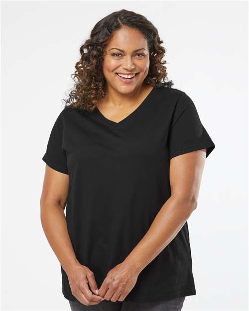Women’s Curvy V-Neck T-Shirt